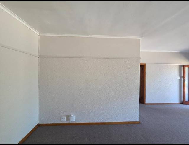 3 BEDROOM PROPERTY TO RENT IN DE LA HAYE